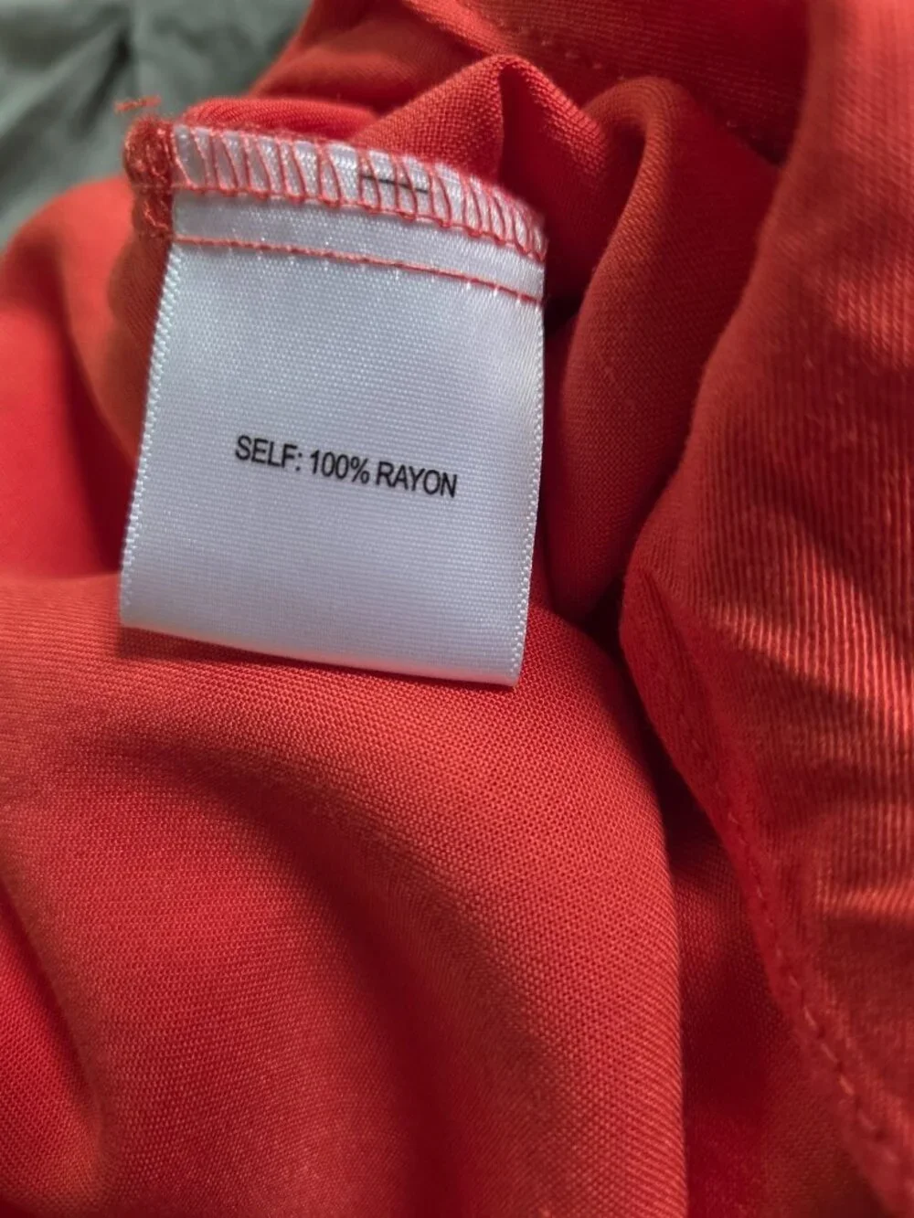 Rose + Olive Coral Short Sleeve Blouse Tunic Women's Small 100% Rayon NWT - Picture 6 of 9